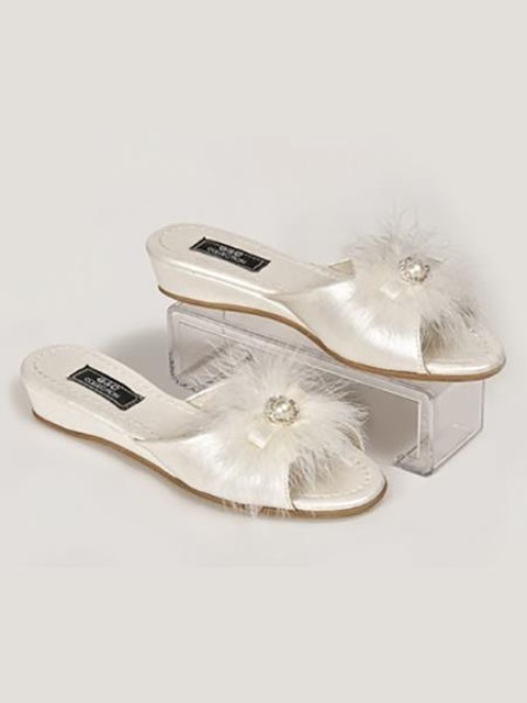 Siyah-Gri ve Ten Renk Seçenekleri Alçak Feta Çeyiz Terliği G & C 171 - Ekru