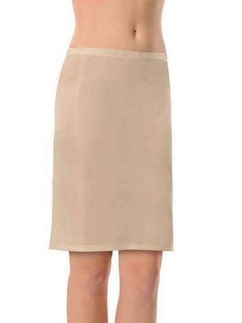 Kaygan Polyester Kısa Jüpon NBB 2900