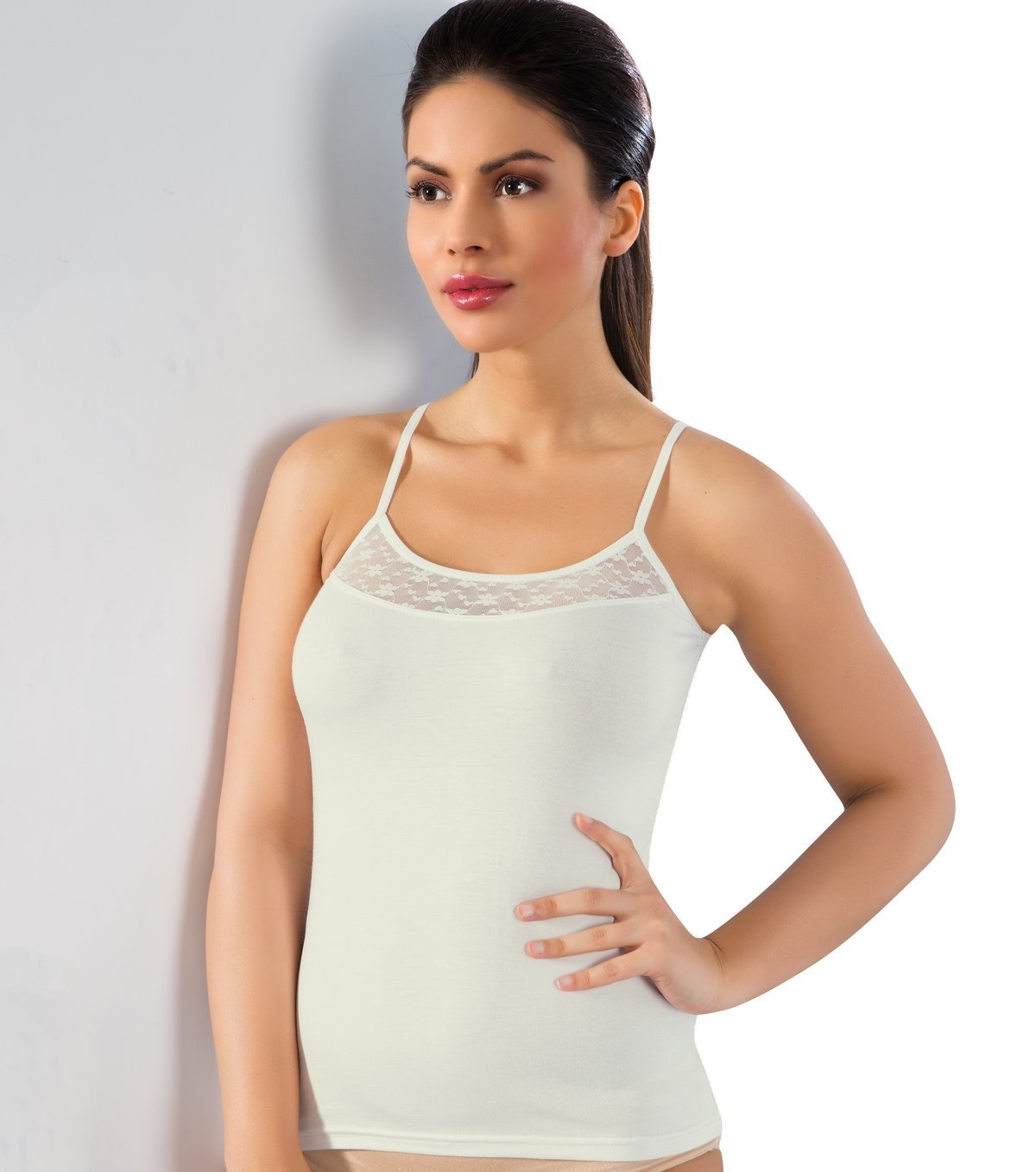 Bamboo Dantelli İp Askılı Atlet Siyah Lüx DRM 3610 - Beyaz