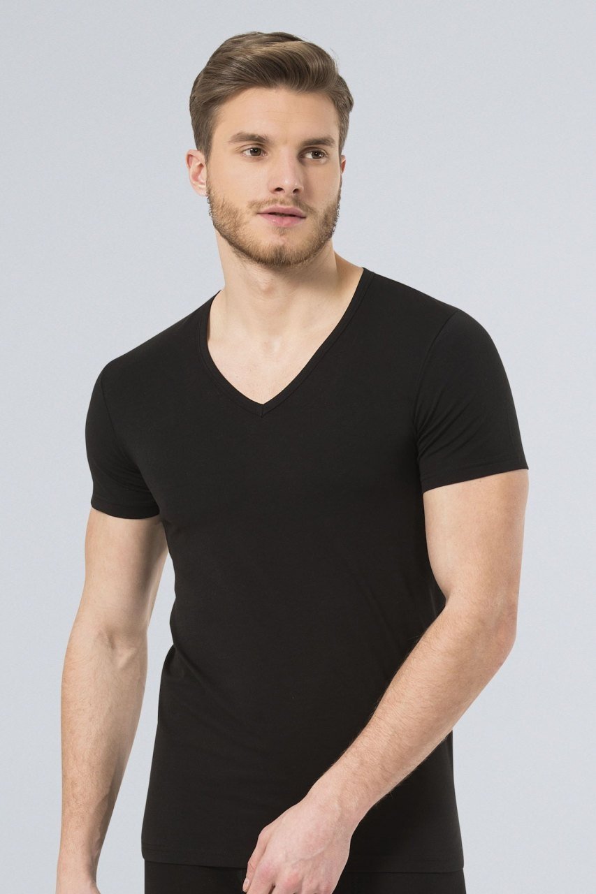 Likralı Siyah V Yaka Erkek Atlet Türen 172 - Siyah