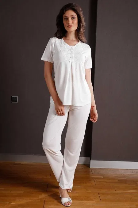 Esnek Bel Bandı ve Emzirme Açıklığı Hamile Pijama Takımı Yeni İnci 109 - Ekru