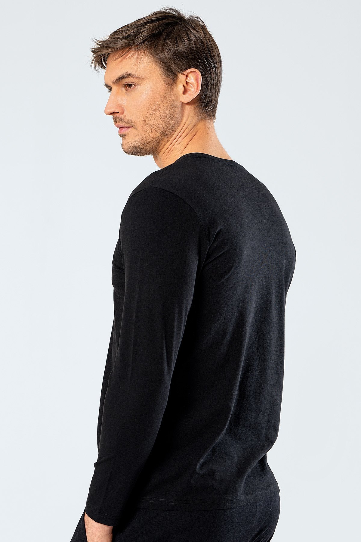 Uzun Kollu V Yaka Erkek Atlet Cacharel 1334 - Siyah