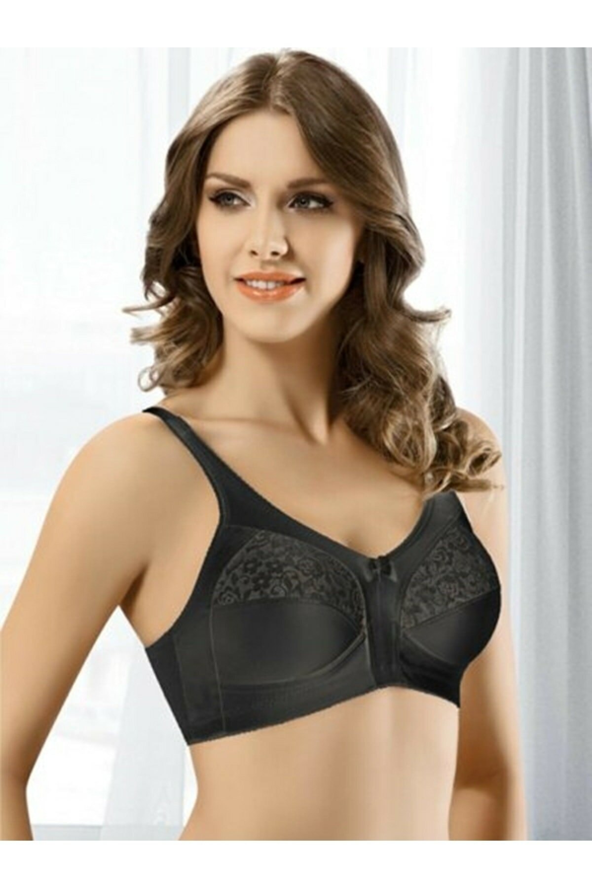 Tam Kap Dikişsiz Toparlayıcı Sütyen Le Jardin 800 - Siyah