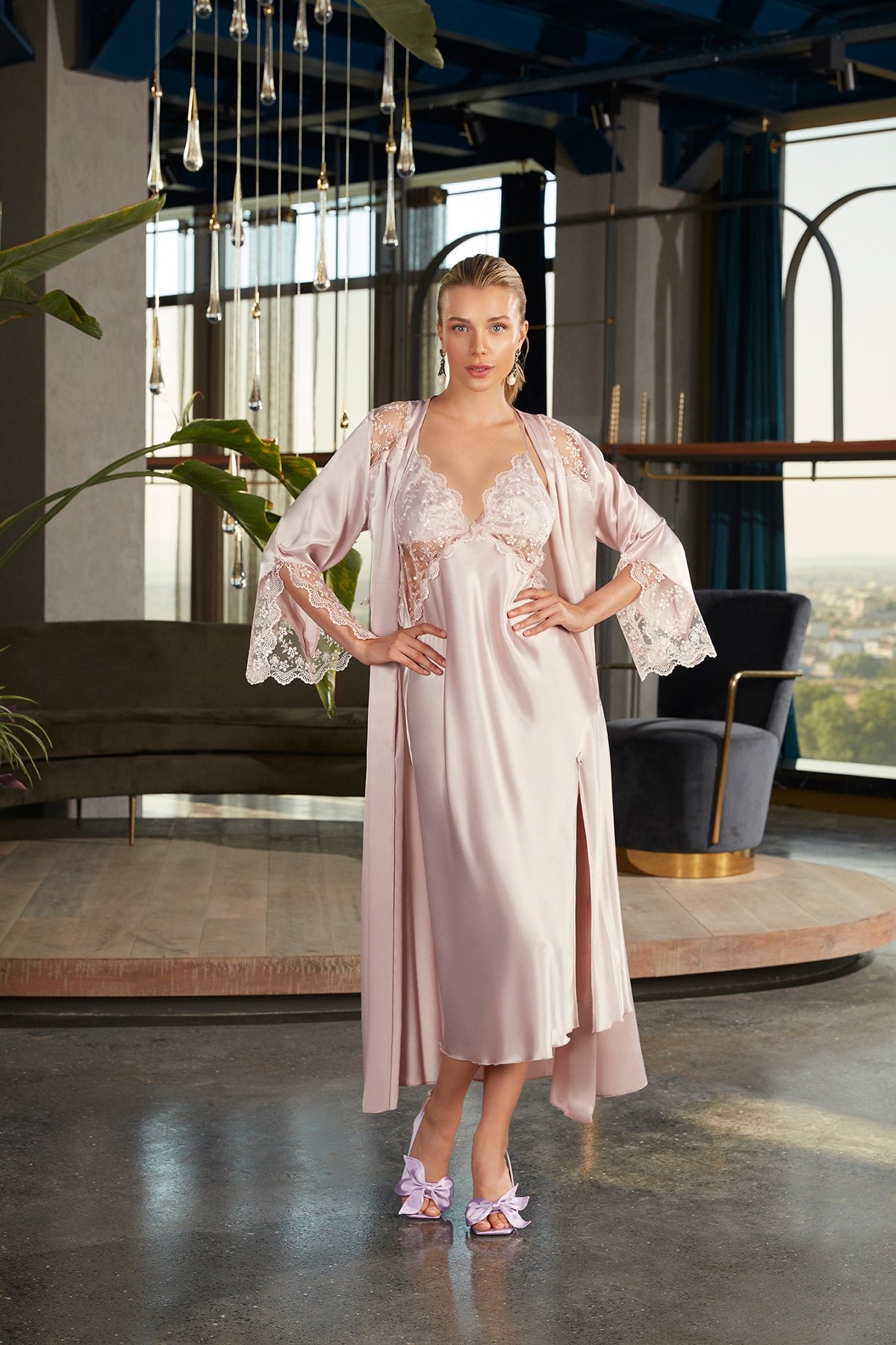 Saten Doku ve Nefes Alabilirlikte Polyester Gecelik Sabahlık Nurteks 5184 - Pudra