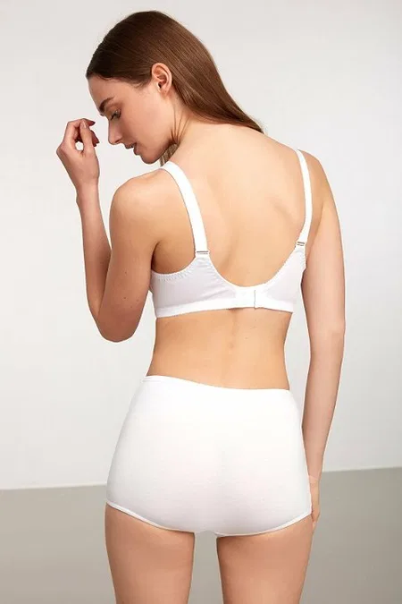 Kom Bayan Basic Short - Beyaz