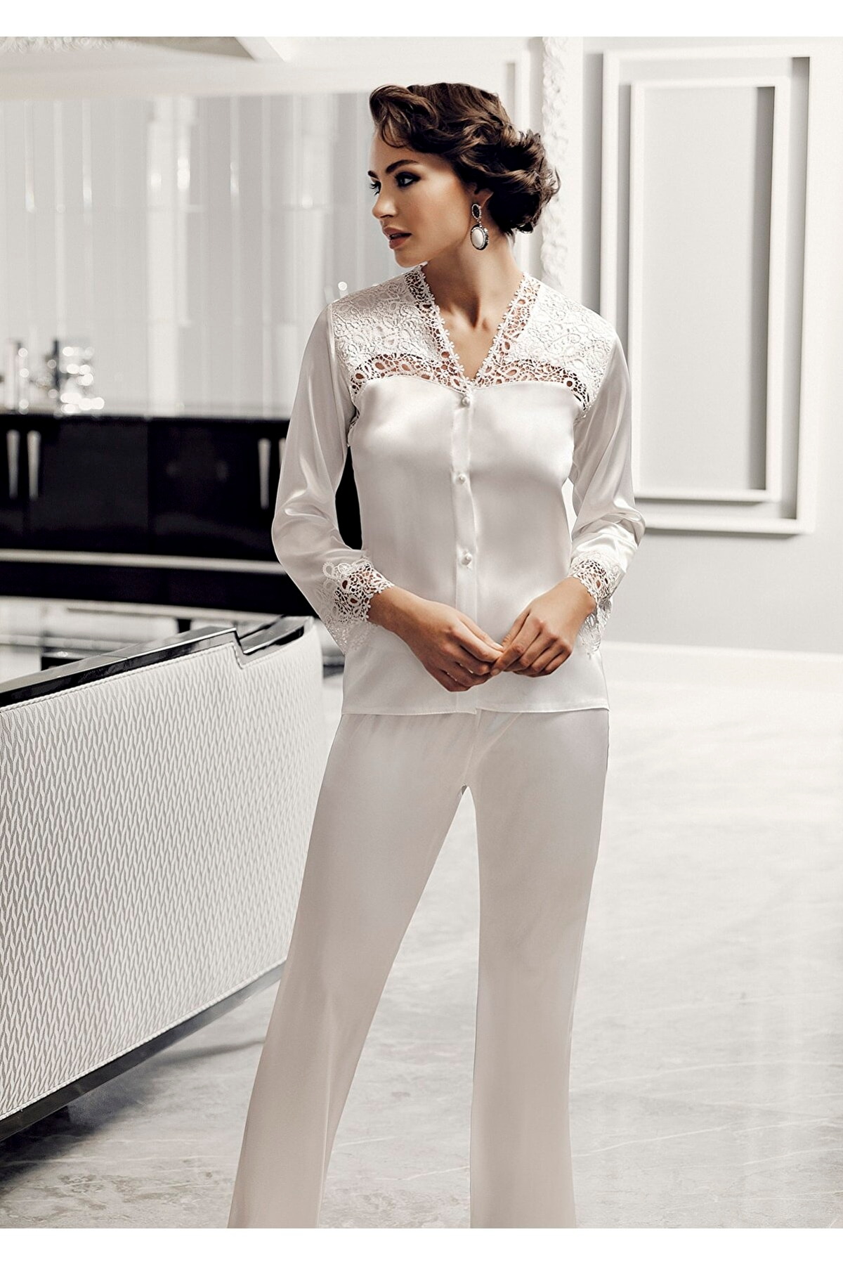 Güpürlü Saten Gelin Çeyiz Seti Ekru Pembe Ten Perin 9600 - Ekru