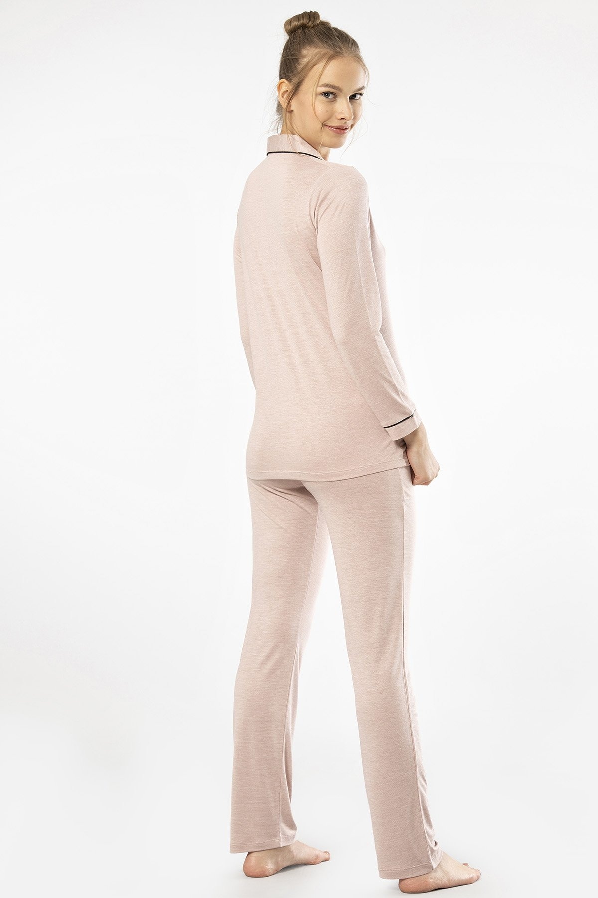 Düğmeli Uzun Kollu Kadın Pijama Takımı Viskon Polyester Türen 3365 - Pudra