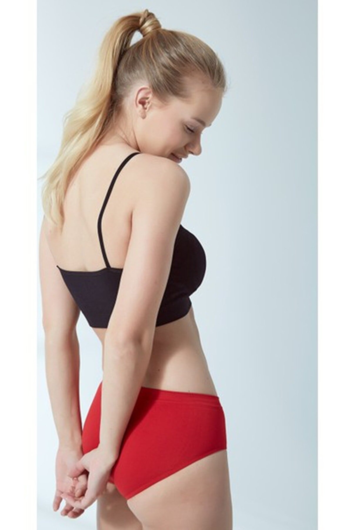 Balensiz Dantel Detaylı Askılı Büstiyer Elite Life 770 - Siyah