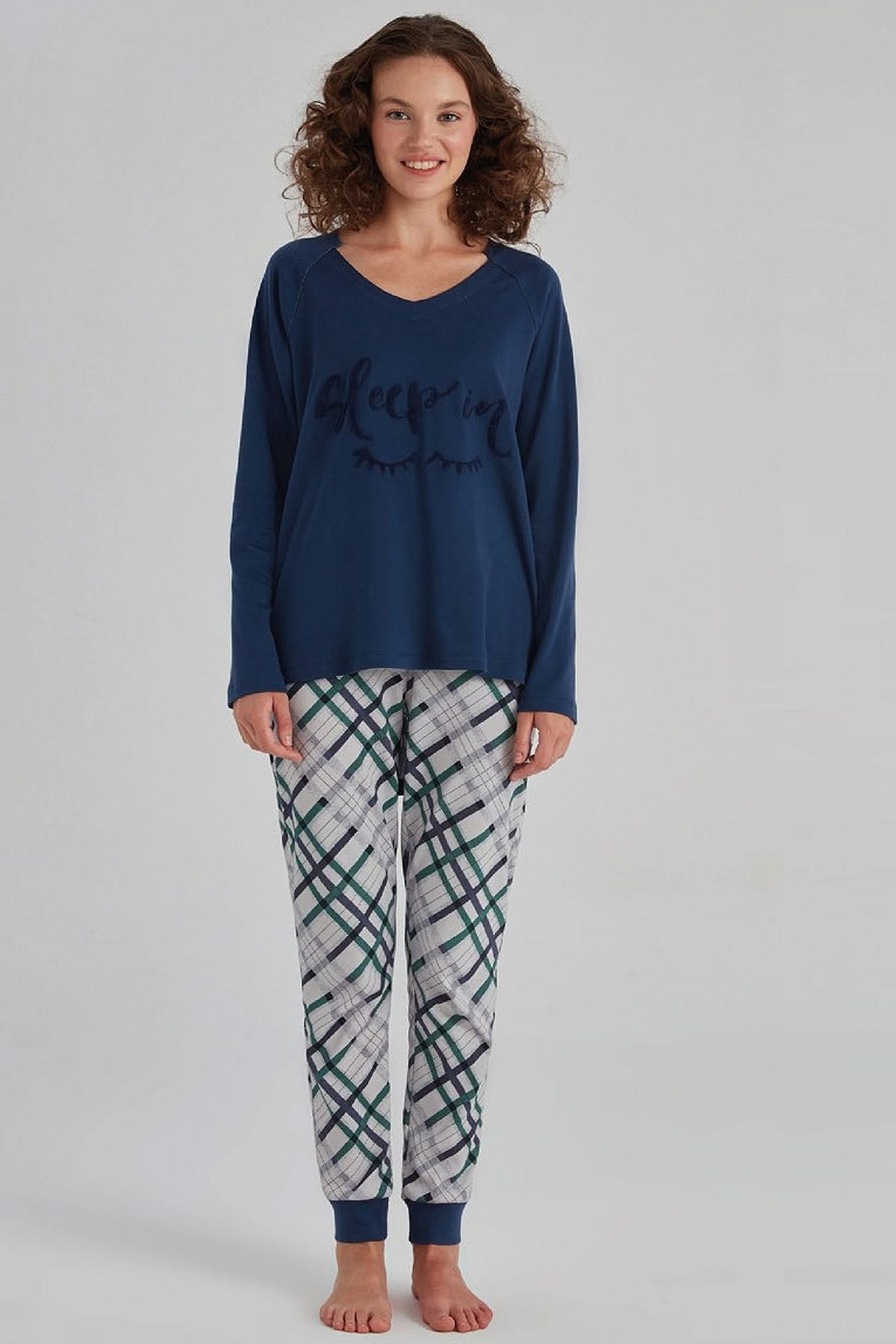 Eros V Yaka Nakışlı Uzun Kollu Kadın Pijama Takımı Eros 31522