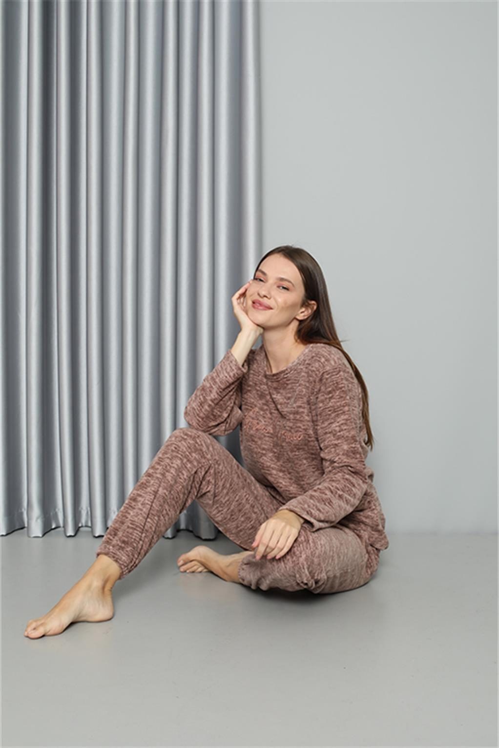 Yuvarlak Yaka Welsoft Polar Kadın Pijama Takımı Akbeniz 8519 - Sütlü Kahve