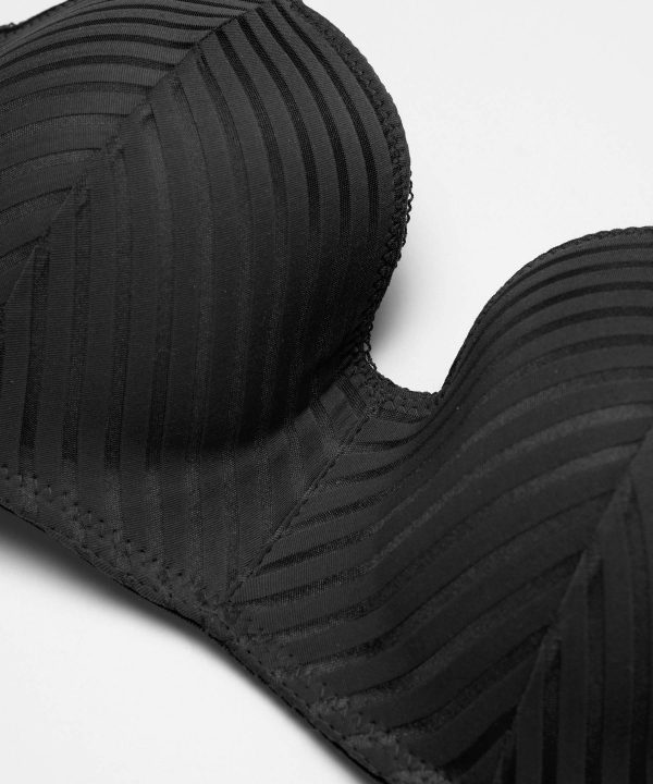 Dantel Detaylı Desteksiz Straplez Sütyen NBB 3001 - Siyah