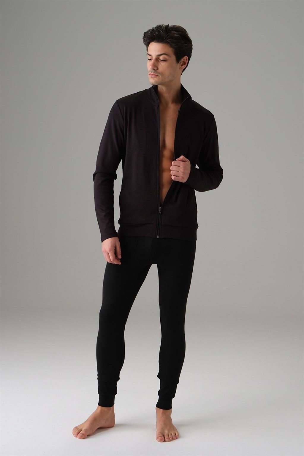 Termal Fırçalı İç Yüzeyli Dik Yaka Sweatshirt Doreanse 2895 - Siyah