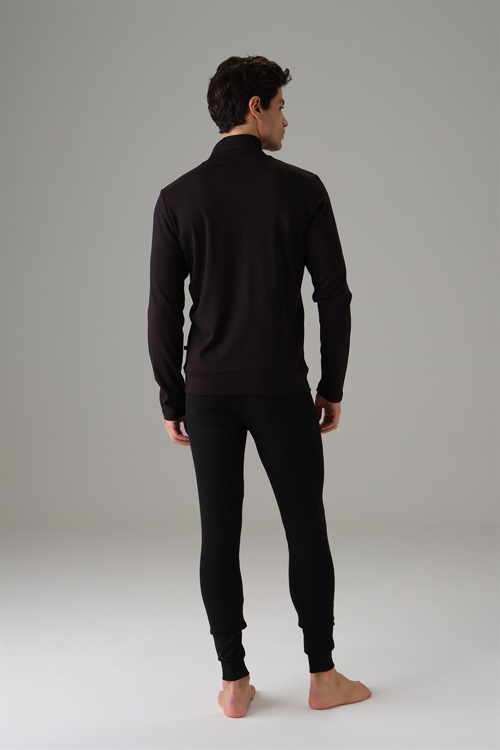 Termal Fırçalı İç Yüzeyli Dik Yaka Sweatshirt Doreanse 2895 - Siyah