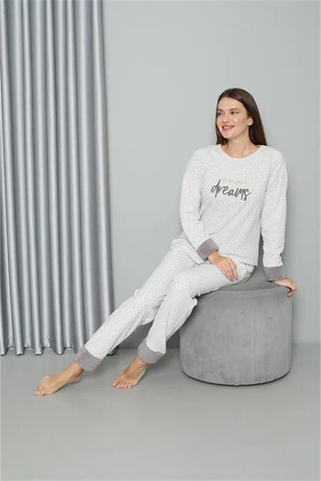 Peluşlu Welsoft Uzun Kollu Polar Kadın Pijama Takımı Akbeniz 8515 - Ekru