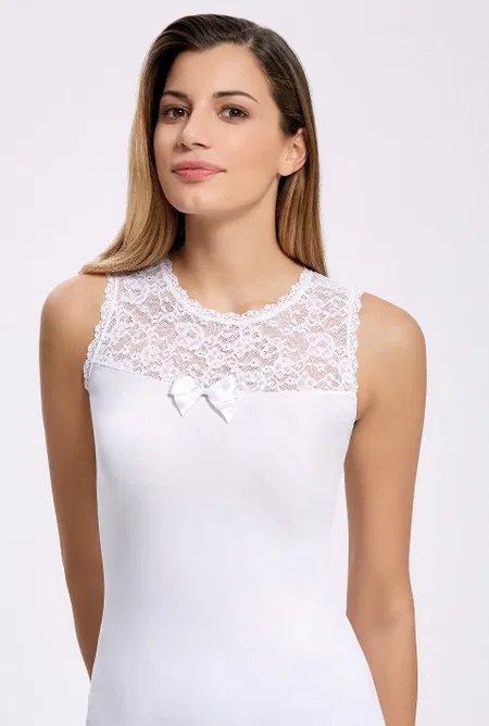 İlke Beyaz Likrali Dantelli Kolsuz T-shirt İlke 2515