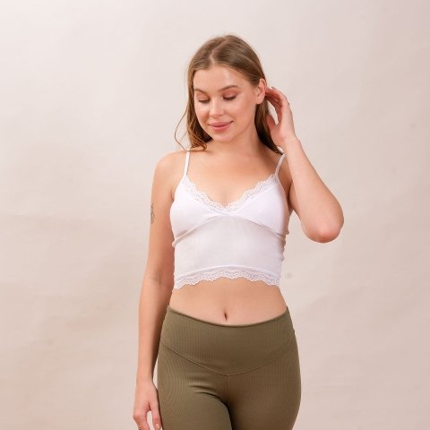 Dantel Kenarlı İnce Askılı Pedli Kadın Crop Defnem 8112 - Beyaz