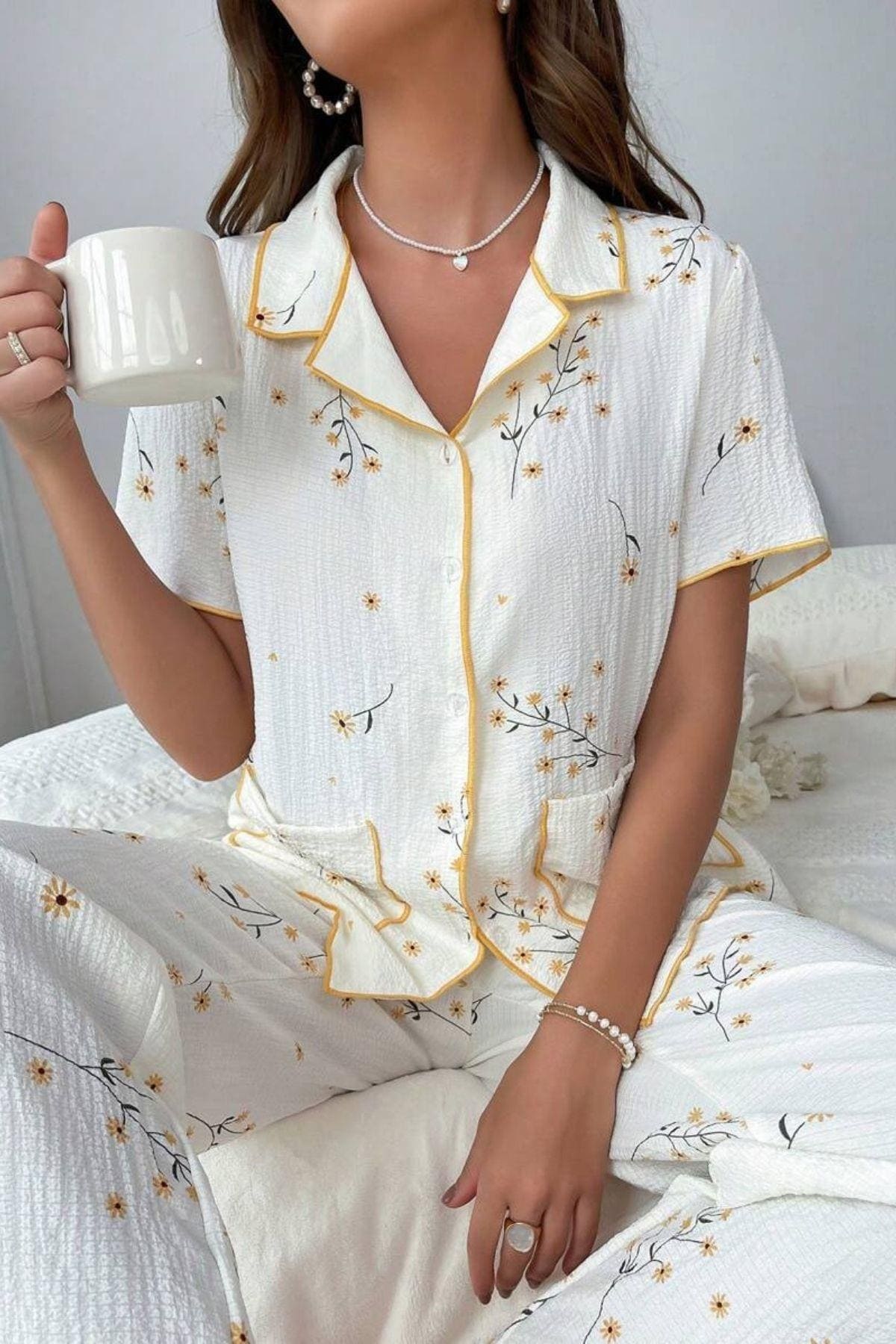 Papatya Desenli Cep Detaylı Pijama Takımı Bella Notte 7019 - Beyaz