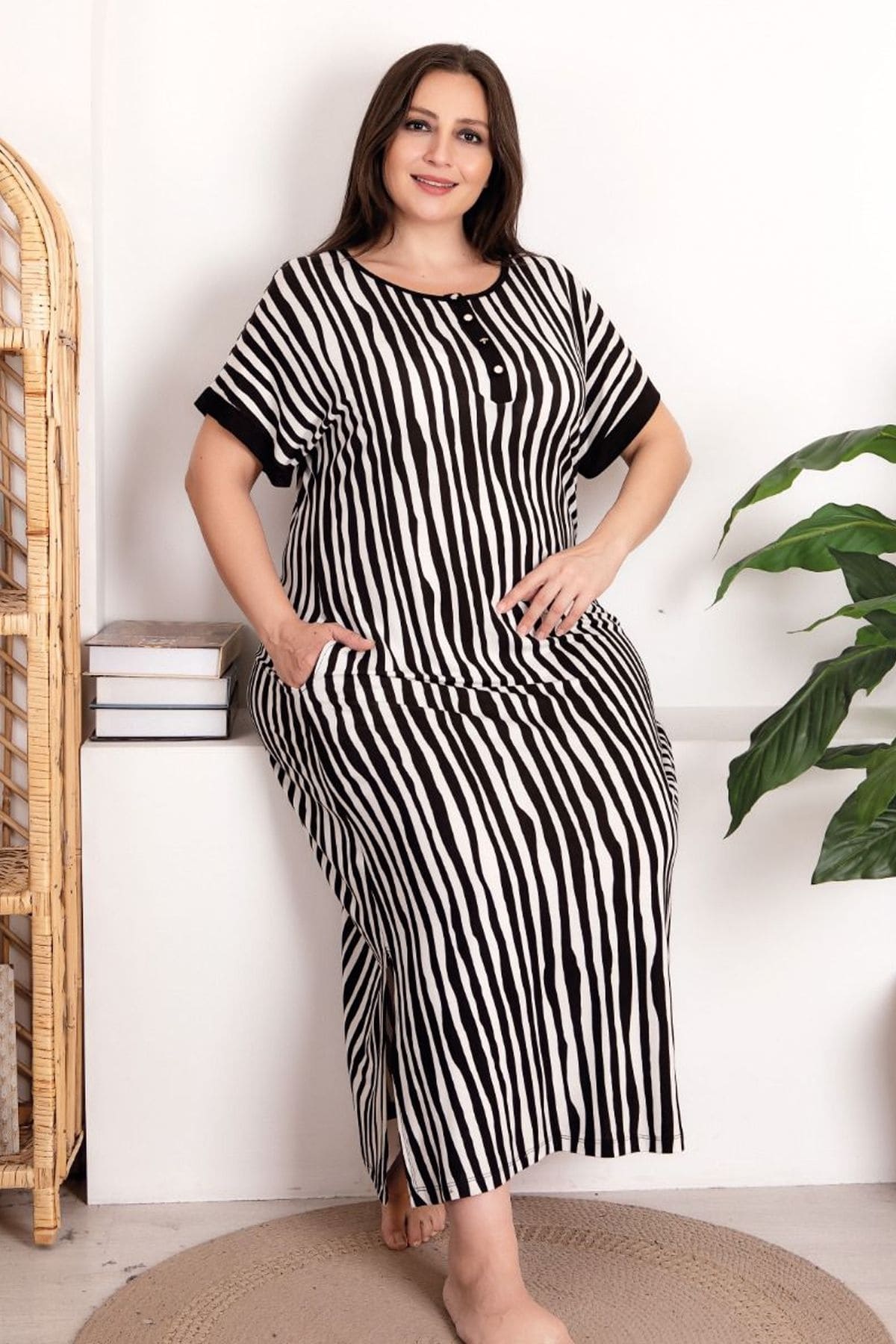 Büyük Beden Viskon Çizgili Gecelik Kadın Lady 7256 - Siyah