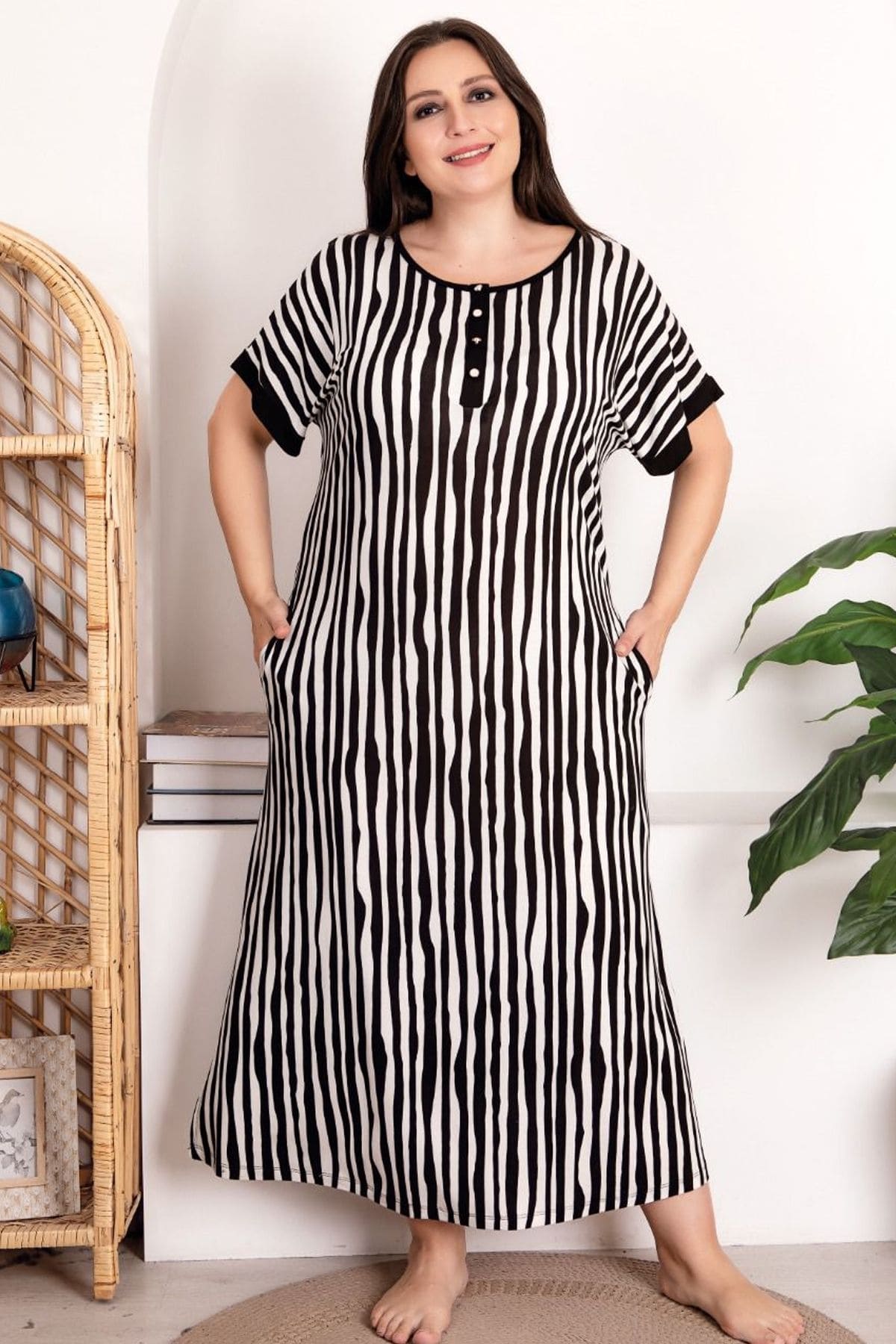 Büyük Beden Viskon Çizgili Gecelik Kadın Lady 7256 - Siyah