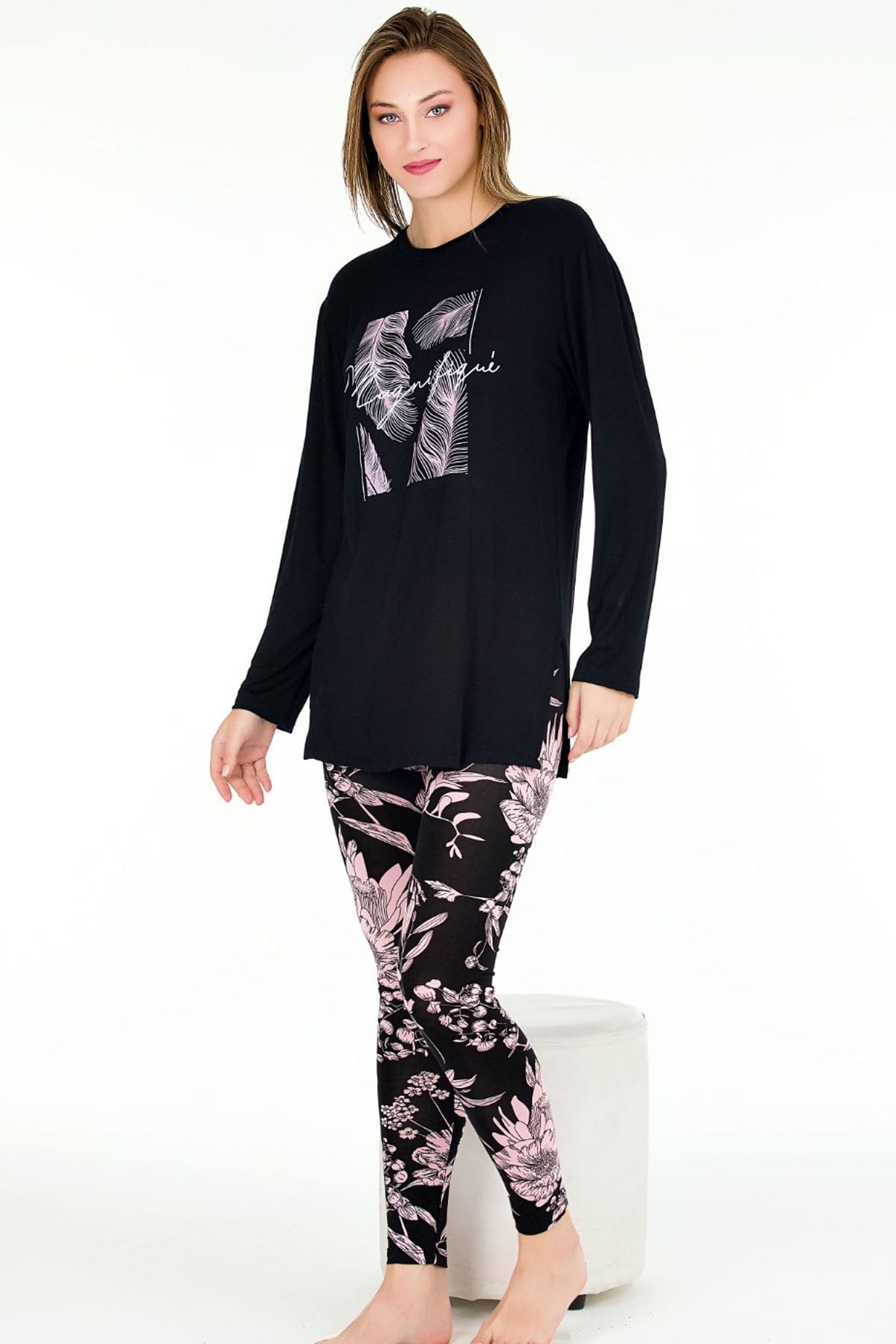 Çiçek Desenli Uzun Kollu Viskon Kapri Pijama Takımı Lady 11670 - Çiçek