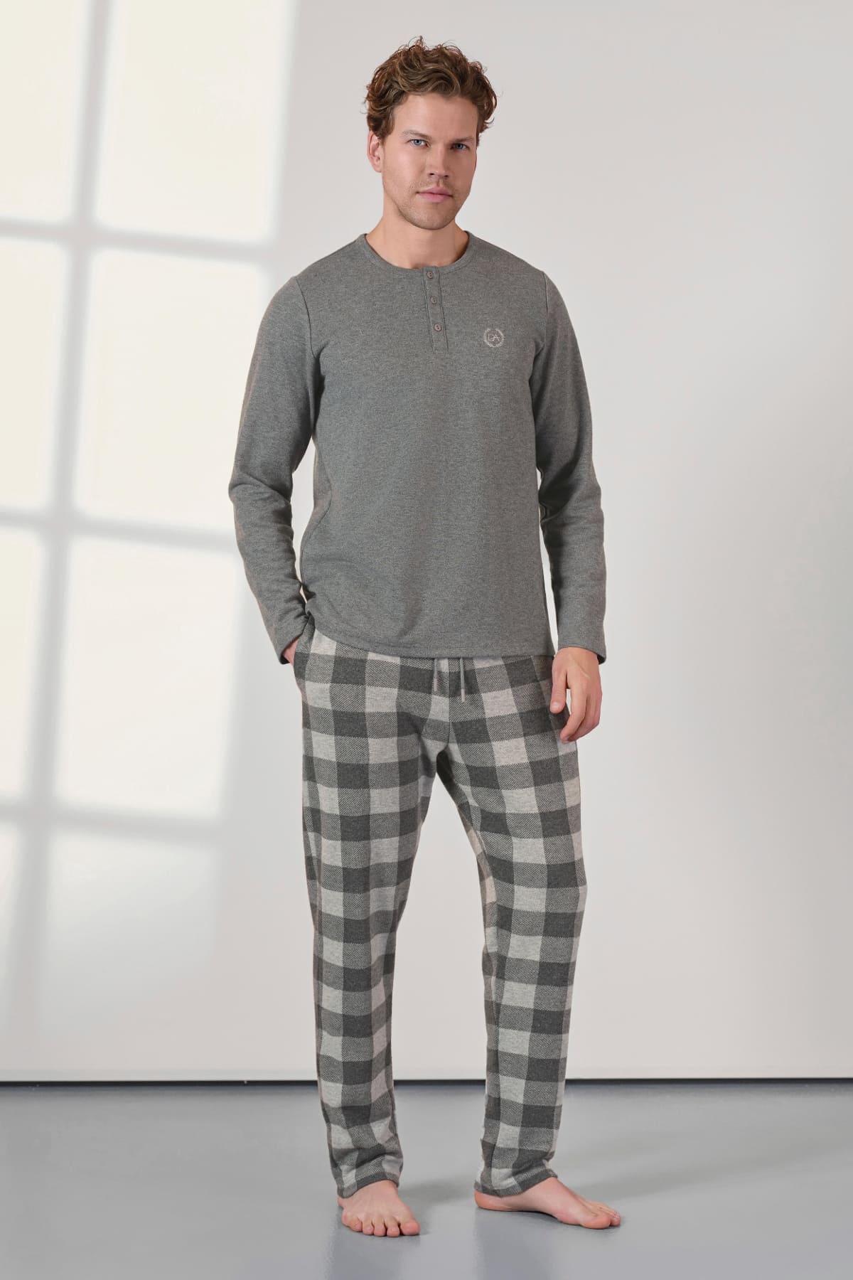 Düğmeli Yaka Kareli Erkek Pijama Takımı Doreanse 25K4536 - Gri