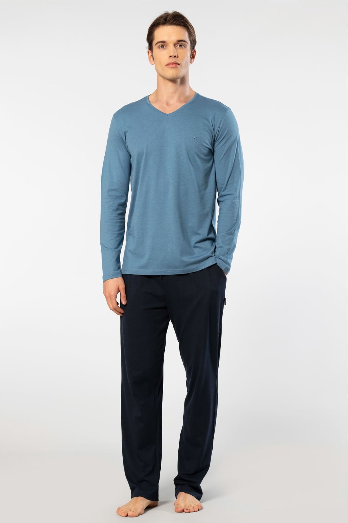 V Yaka Uzun Kollu Modal Pamuklu Erkek Pijama Takımı Cacharel 2237 - İndigo