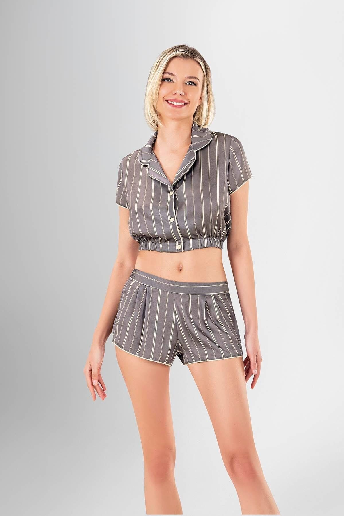 Çizgili Gömlek Yaka Şort Pijama Takımı Ahu 1946 - Gri