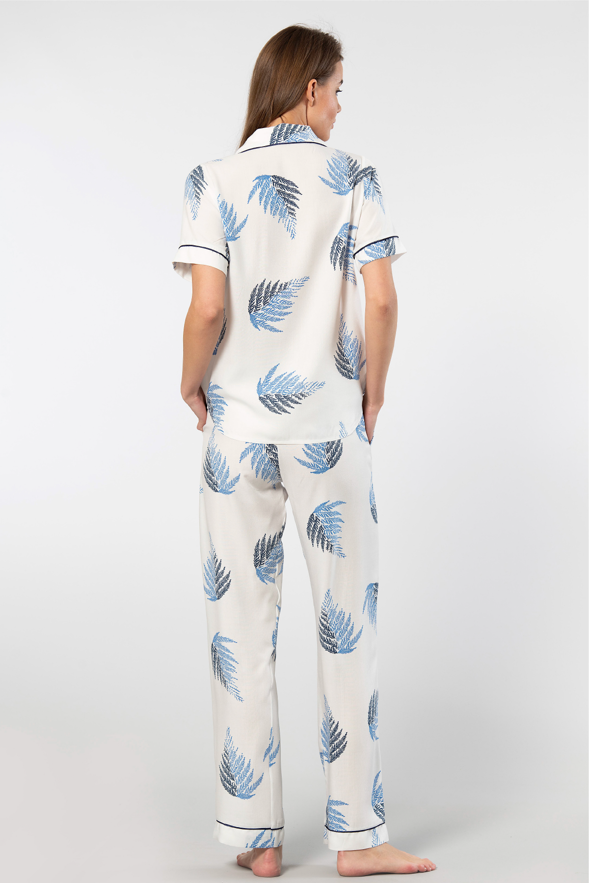 Yaprak Desenli Kısa Kollu Pijama Takımı Viskon Türen 3604 - Ekru