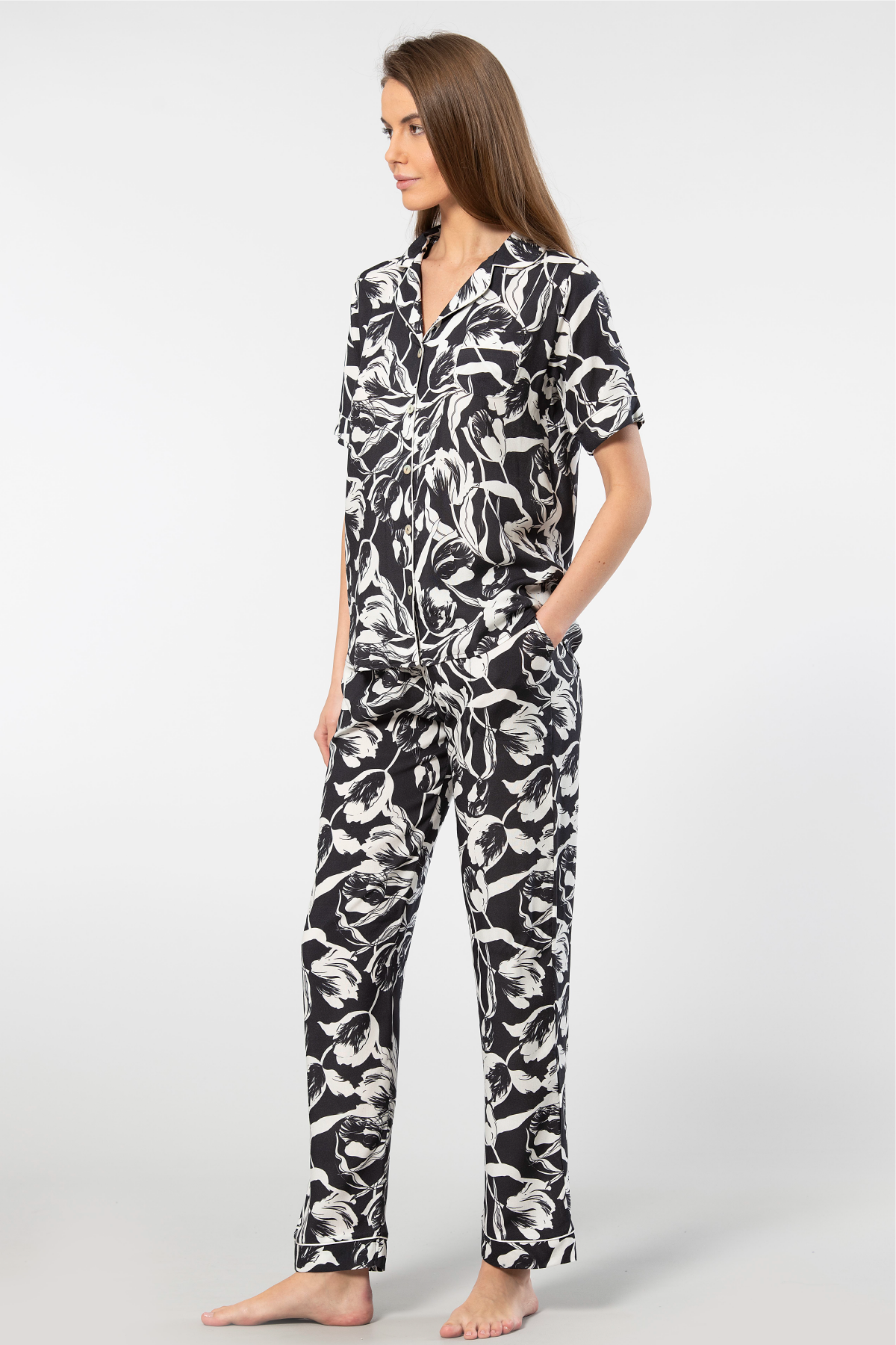 Yaprak Desenli Kısa Kollu Kadın Pijama Takımı Türen 3604 - Siyah2