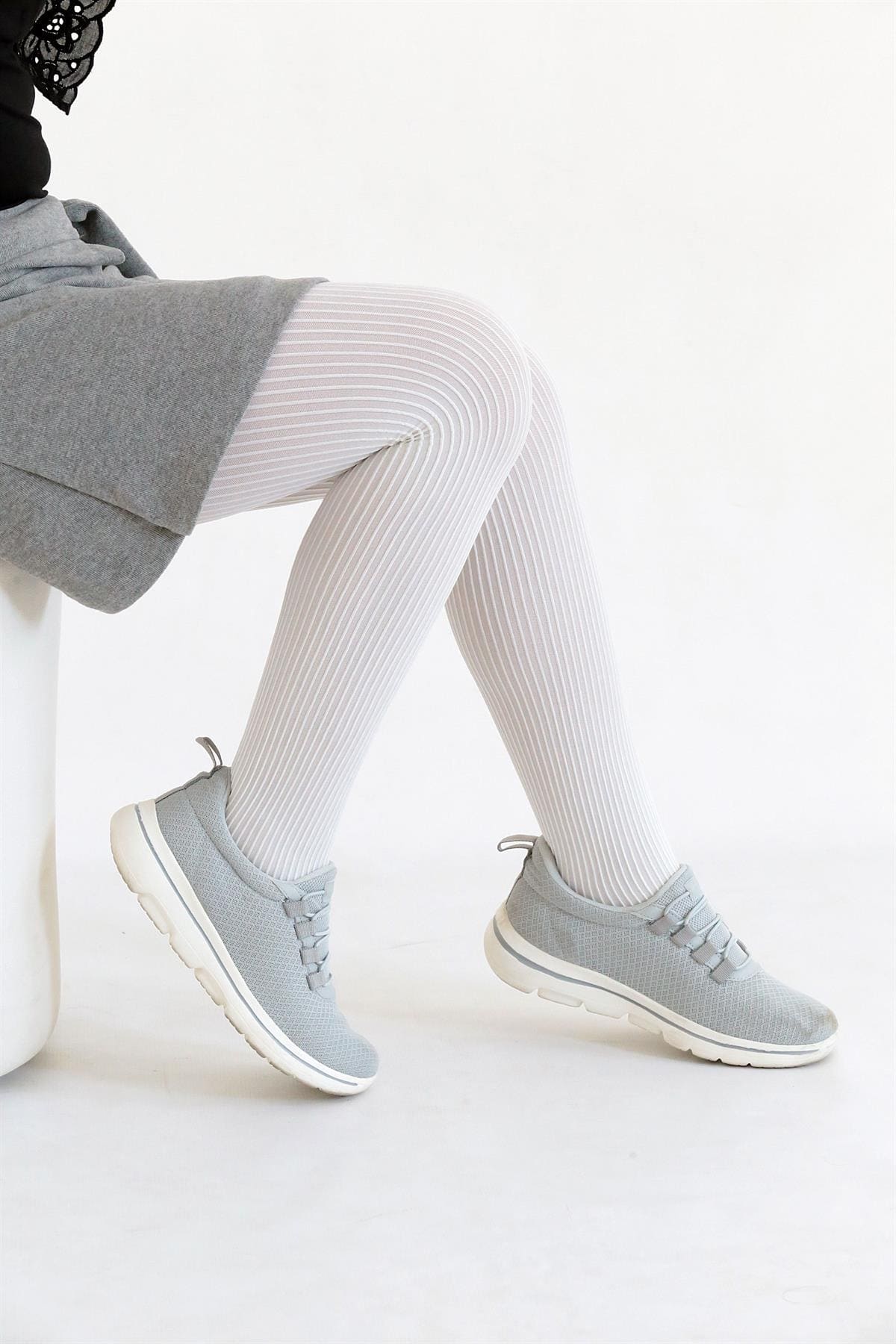 Kaydırmaz Tabanlı Beyaz Çocuk Külotlu Çorap Daymod 2122111 - Beyaz