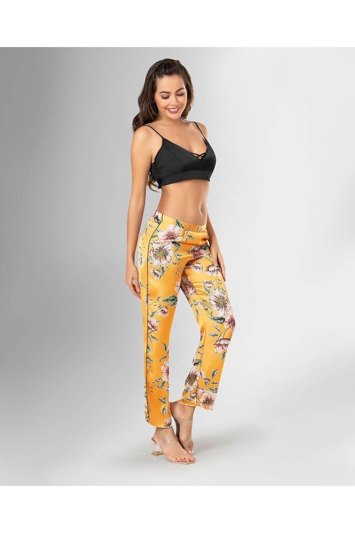 Sarı Çiçek Desenli Pijama Takımı Kadın Ahu 1847 - Sarı