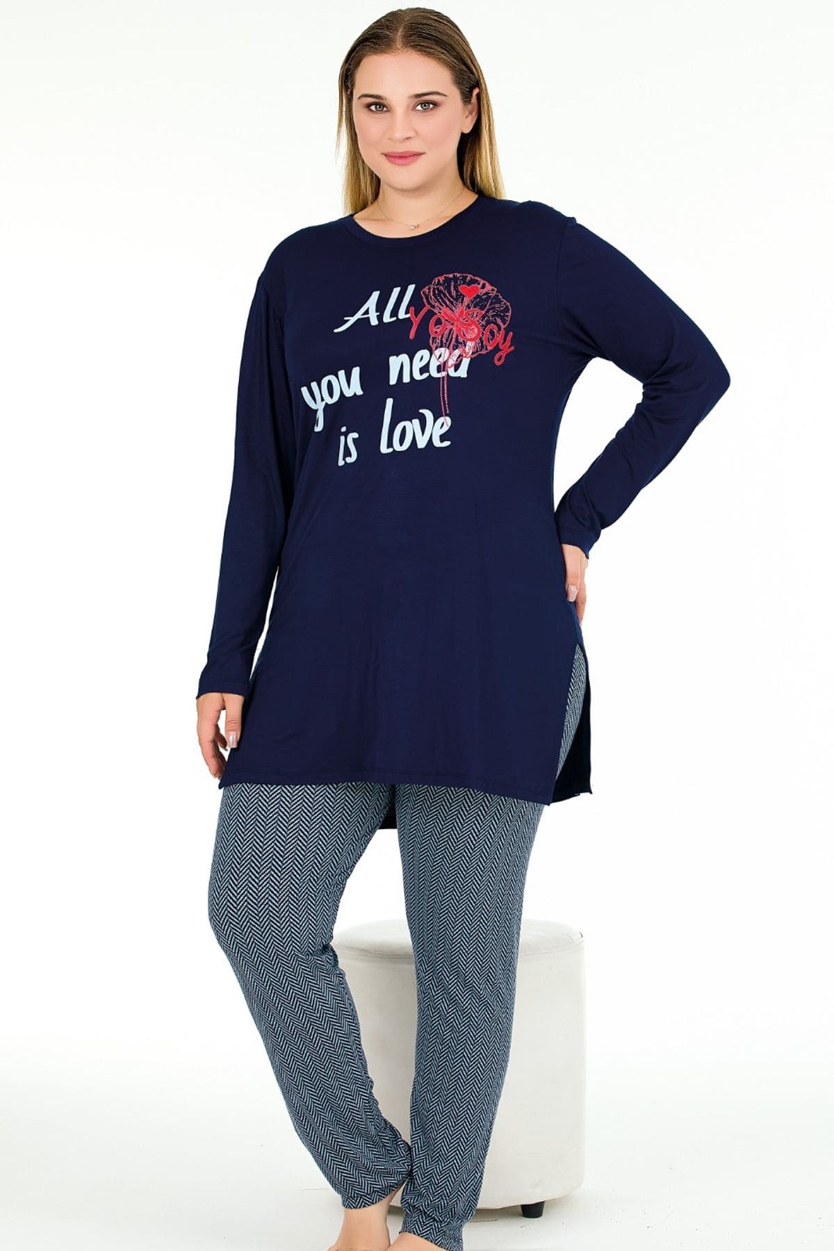Uzun Kollu Kapri Pijama Takımı Viskon Süet Doku Lady 11401 - Lacivert