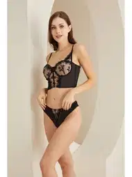 Dantel Detaylı Dikişsiz Büstiyer Sütyen Külot Takımı NBB 4812