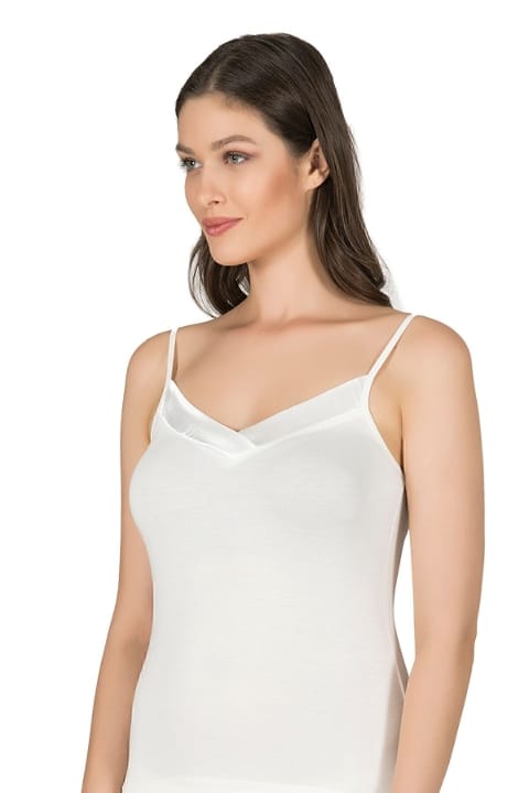 Esnek Viskon Saten Yakalı İnce Askılı Atlet Özkan 2040 - Ekru