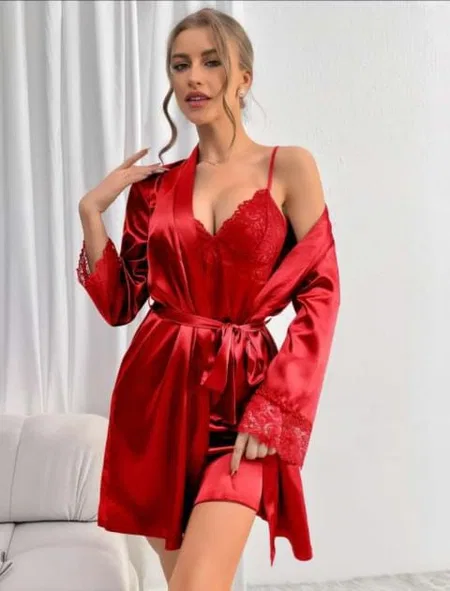 Saten Kuşaklı Dantelli Kısa Kadın Gecelik Real Passione 3037 - Kırmızı