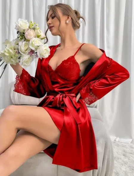 Saten Kuşaklı Dantelli Kısa Kadın Gecelik Real Passione 3037 - Kırmızı