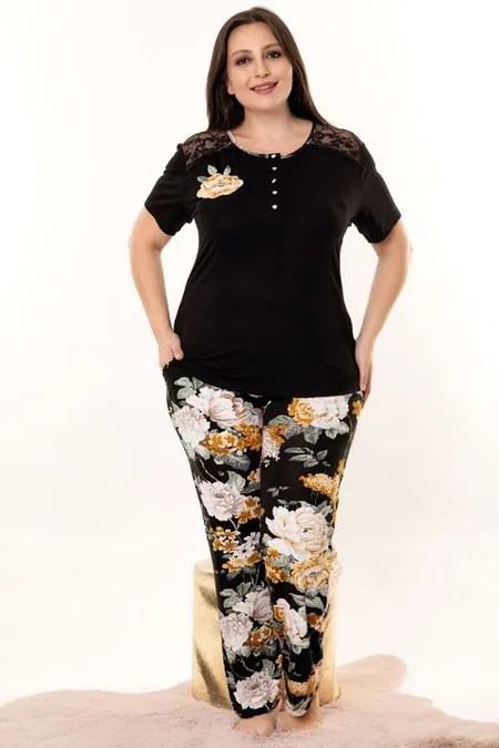 Siyah Çiçek Desenli Tüllü Viskon Kapri Pijama Takımı Lady 10972 - Siyah