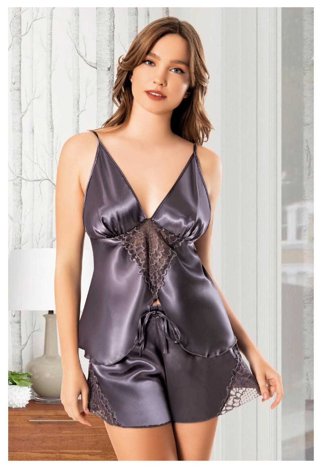 Asimetrik Kesim Yırtmaçlı İnce Askılı Şort Pijama Takımı Miss Laris 3116 - Gri