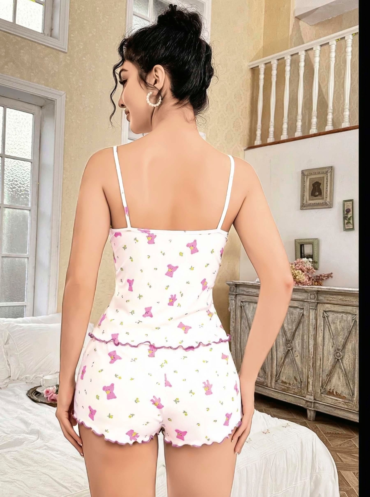 Çiçek Desenli Şortlu Gecelik Takım Kadın Ruselin 5113 - Beyaz