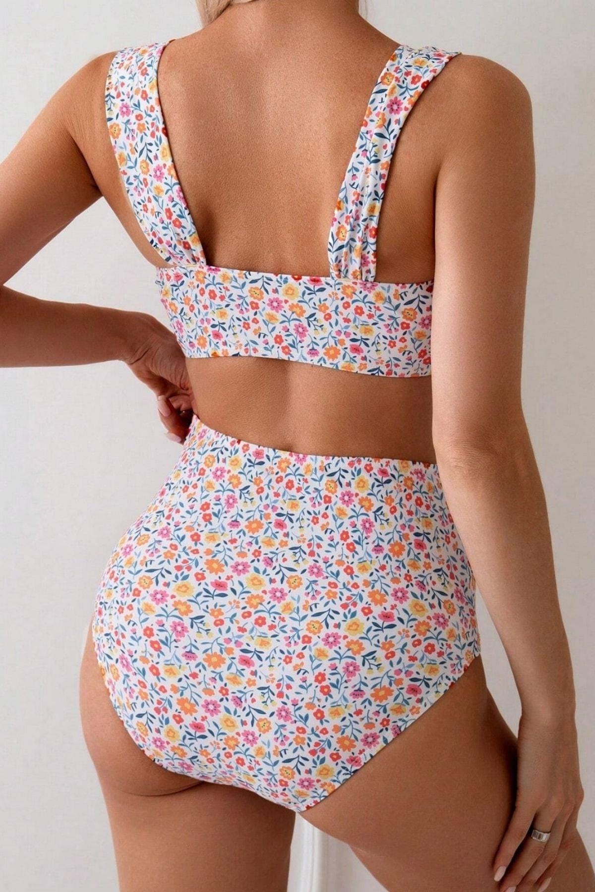 Çok Renkli Çiçek Baskılı Yüksel Bel Bikini Takım Bella Notte M-9015 - Çok Renkli