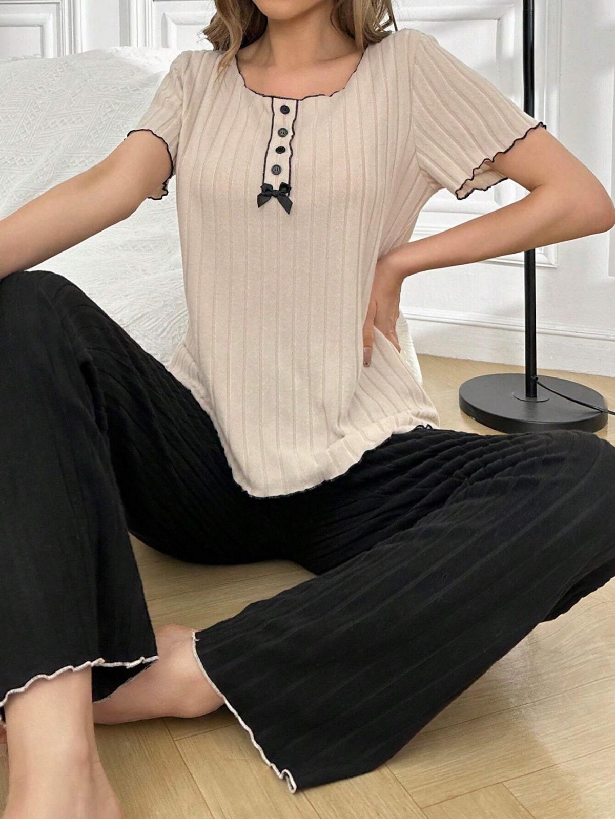 Kısa Kollu Kurdelalı Geniş Fitilli Siyah Kadın Pijama Takımı Bella Notte 7153 - Siyah