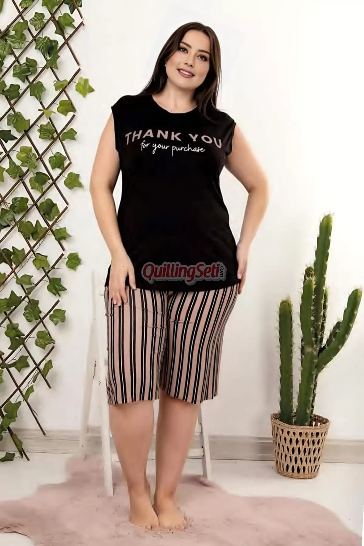 Büyük Beden Çizgili Şortlu Pijama Takımı Lady 10408 - Siyah