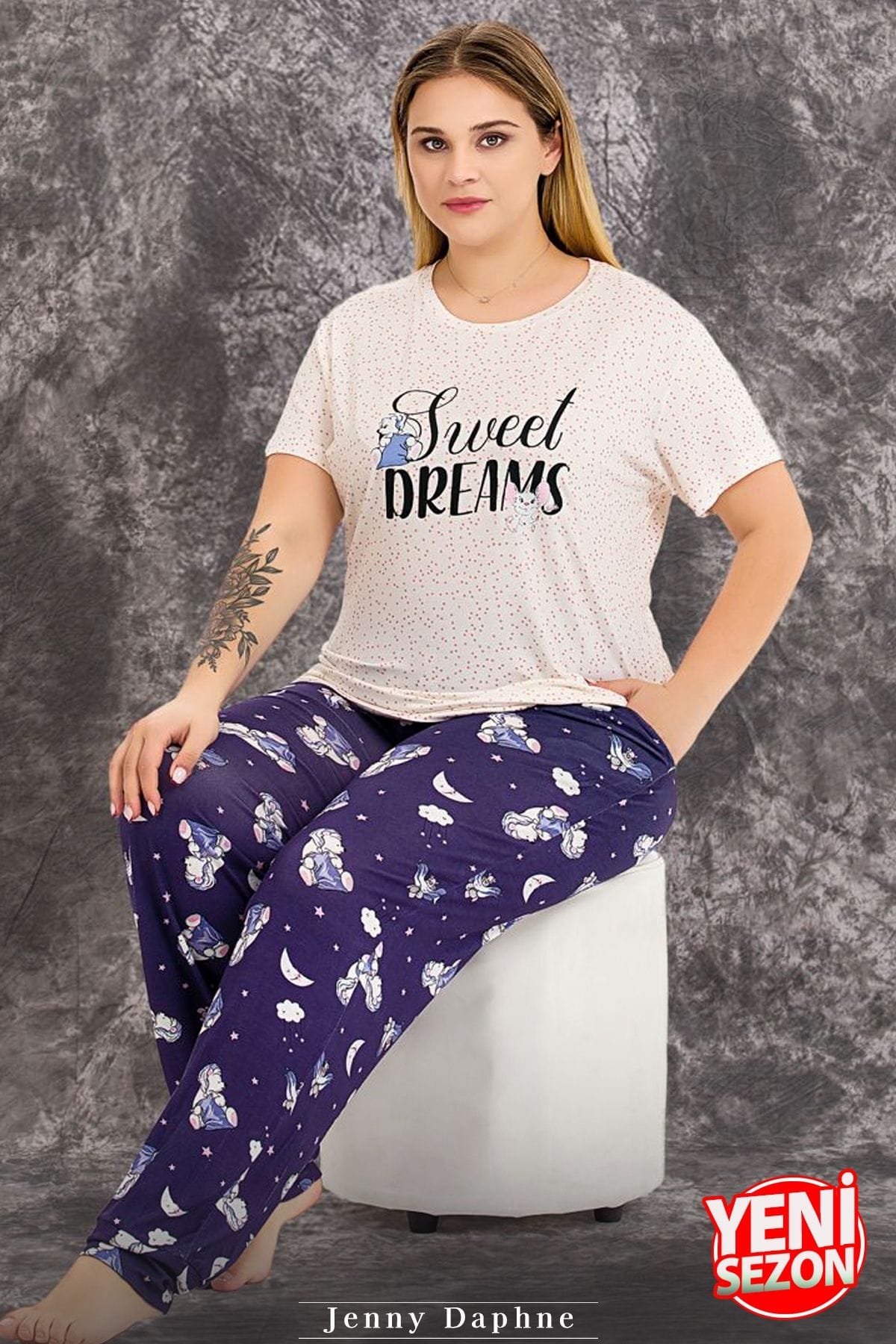 Ekru Çiçek Desenli Büyük Beden Pijama Takımı Lady 10978 - Lacivert