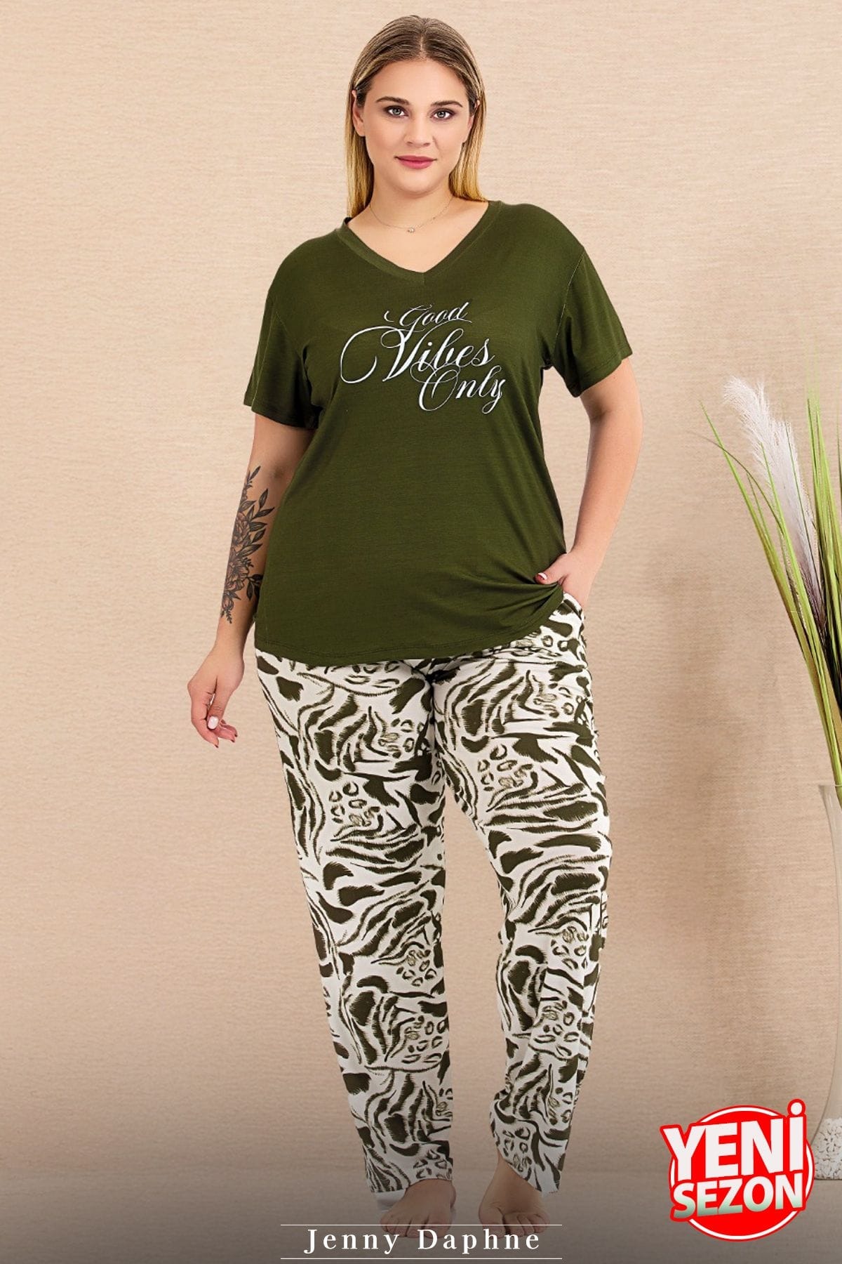 Büyük Beden V Yaka Yeşil Pijama Takımı Lady 10999 - Yeşil
