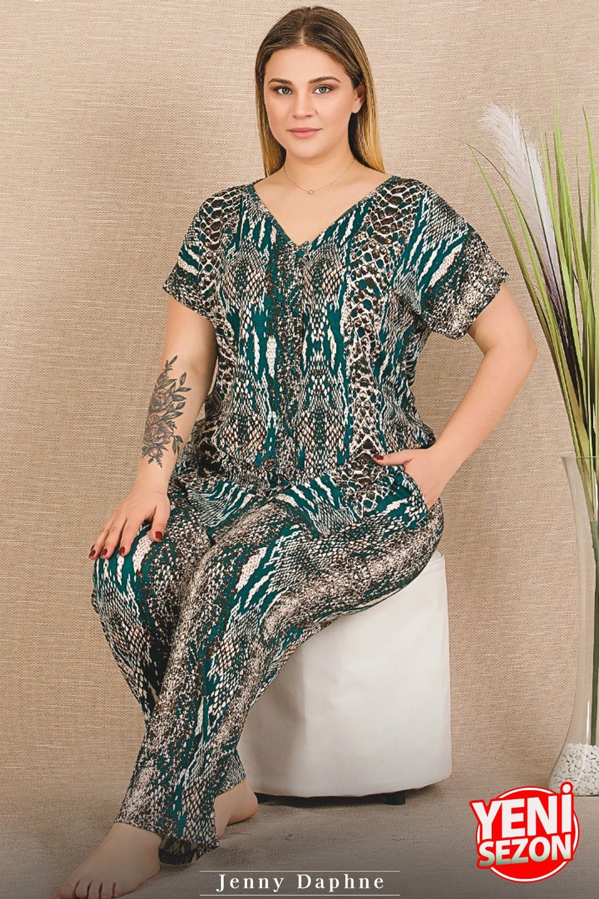 Cepli Yılan Desenli Büyük Beden Düğmeli Kısa Kollu Pijama Takımı Lady 11030 - Yeşil