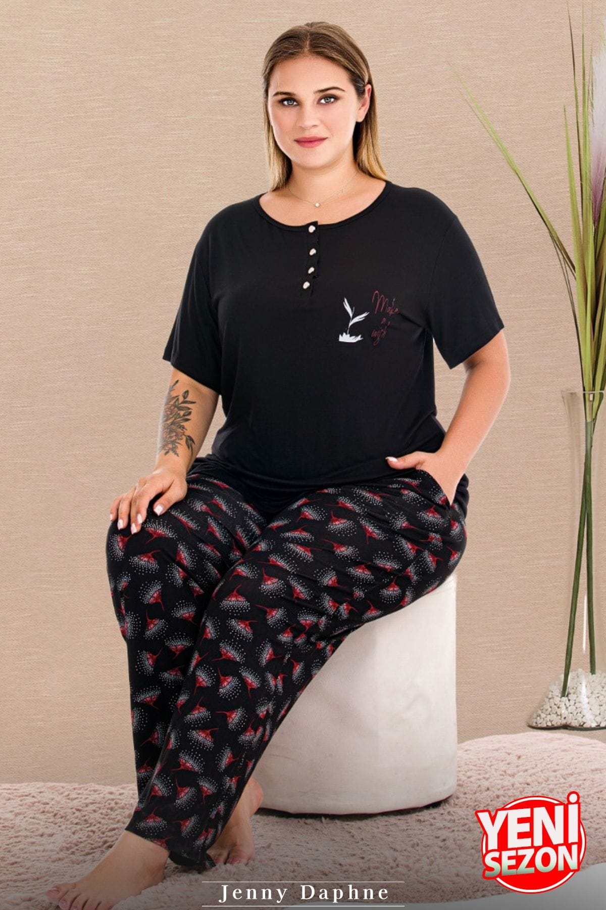 Çiçek Desenli Düğmeli Kısa Kollu Büyük Beden Kadın Pijama Takımı Lady 11016 - Siyah