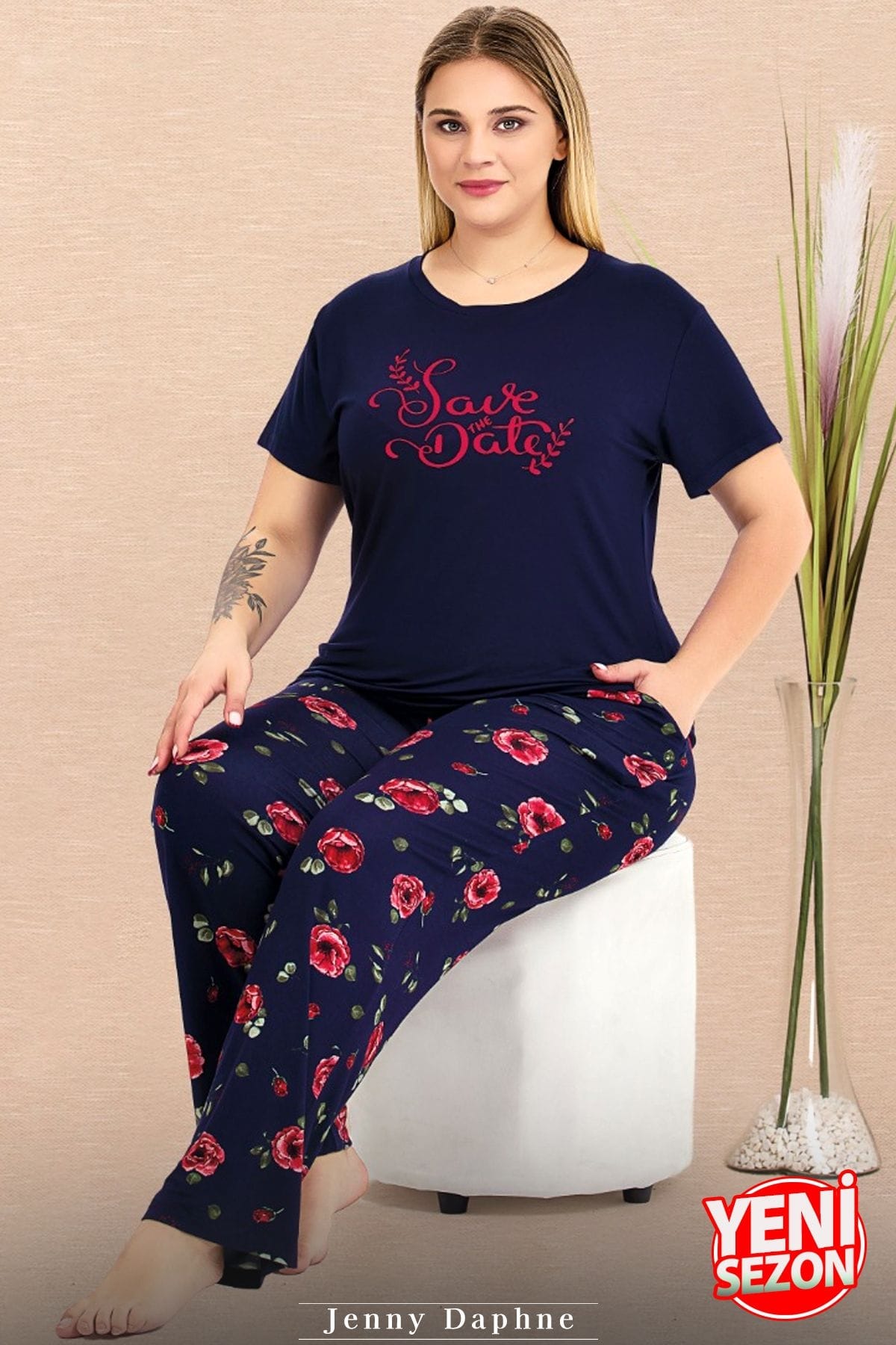 Çiçek Desenli Ekru Büyük Beden Pijama Takımı Lady 11025 - Lacivert