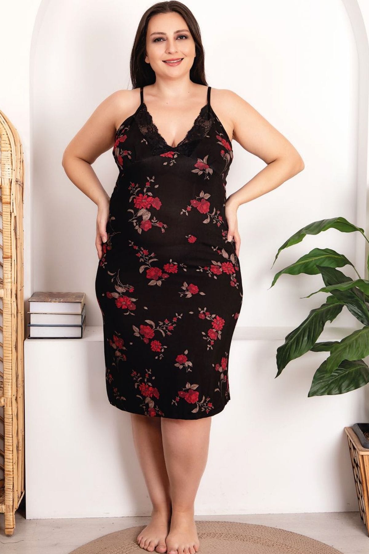 Çiçek Desenli Viskon Kumaş Gecelik Sabahlık Takımı Lady 19223 - Siyah