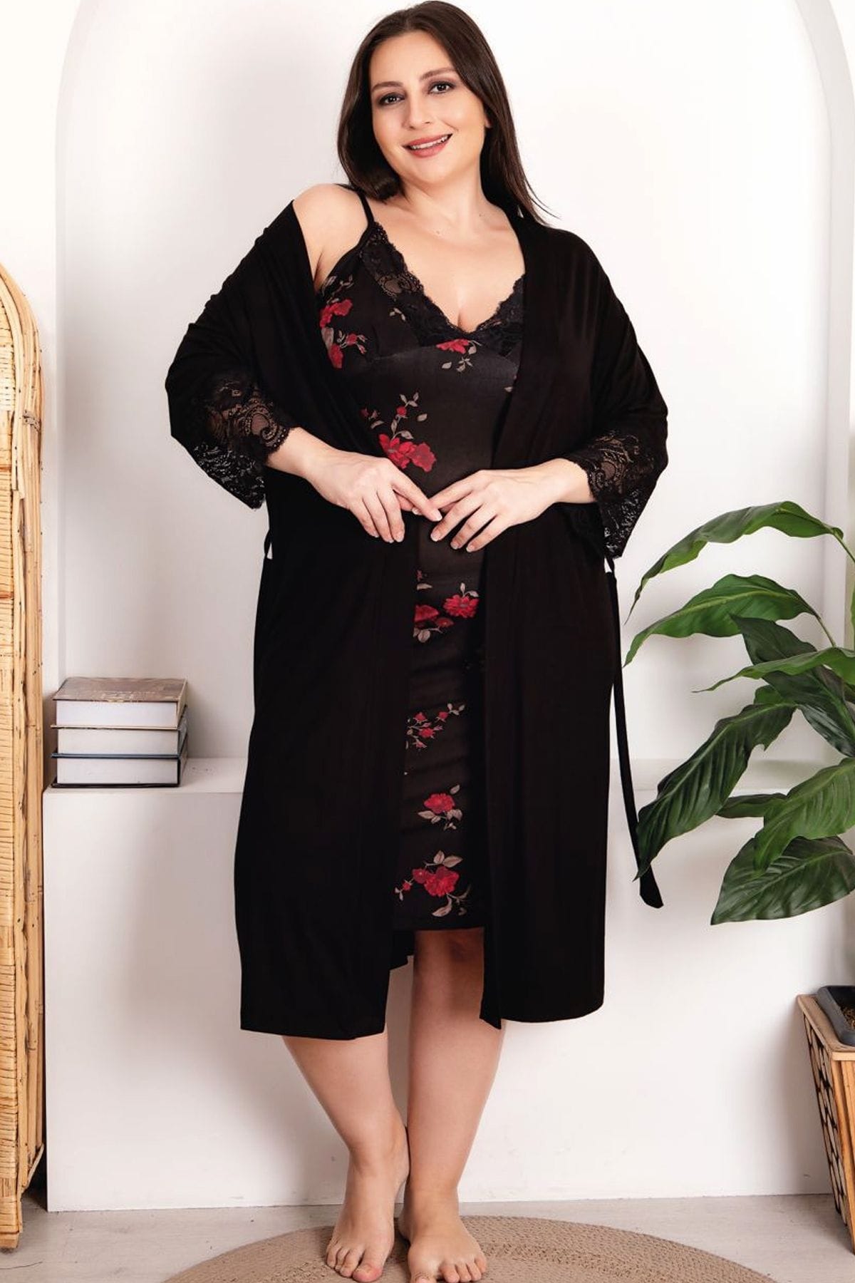 Çiçek Desenli Viskon Kumaş Gecelik Sabahlık Takımı Lady 19223 - Siyah