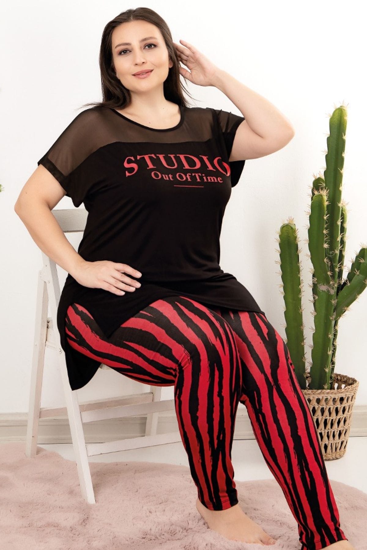 Çizgili Dantel Detaylı Kısa Kollu Pijama Takımı Lady 10957 - Siyah